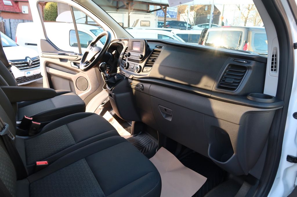 Ford Tourneo Custom 2020