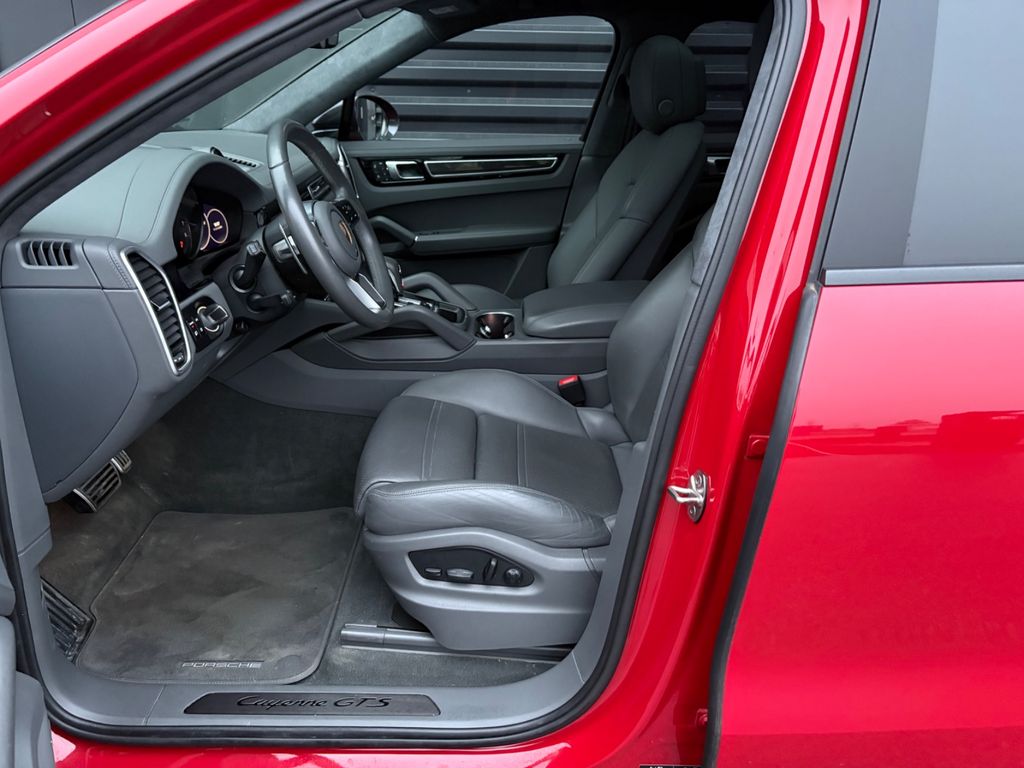 Porsche Cayenne 2022