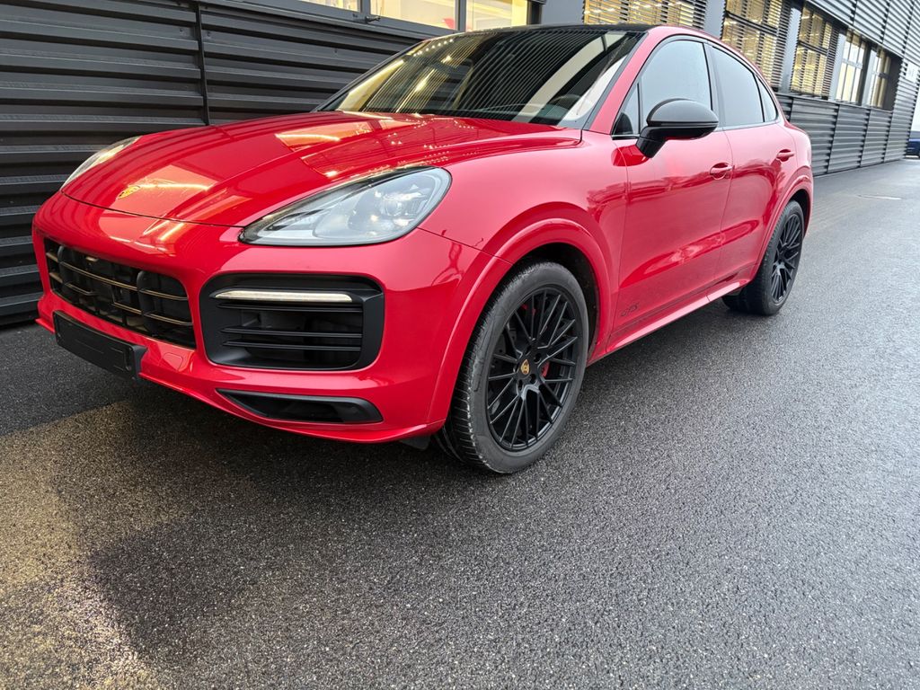 Porsche Cayenne 2022