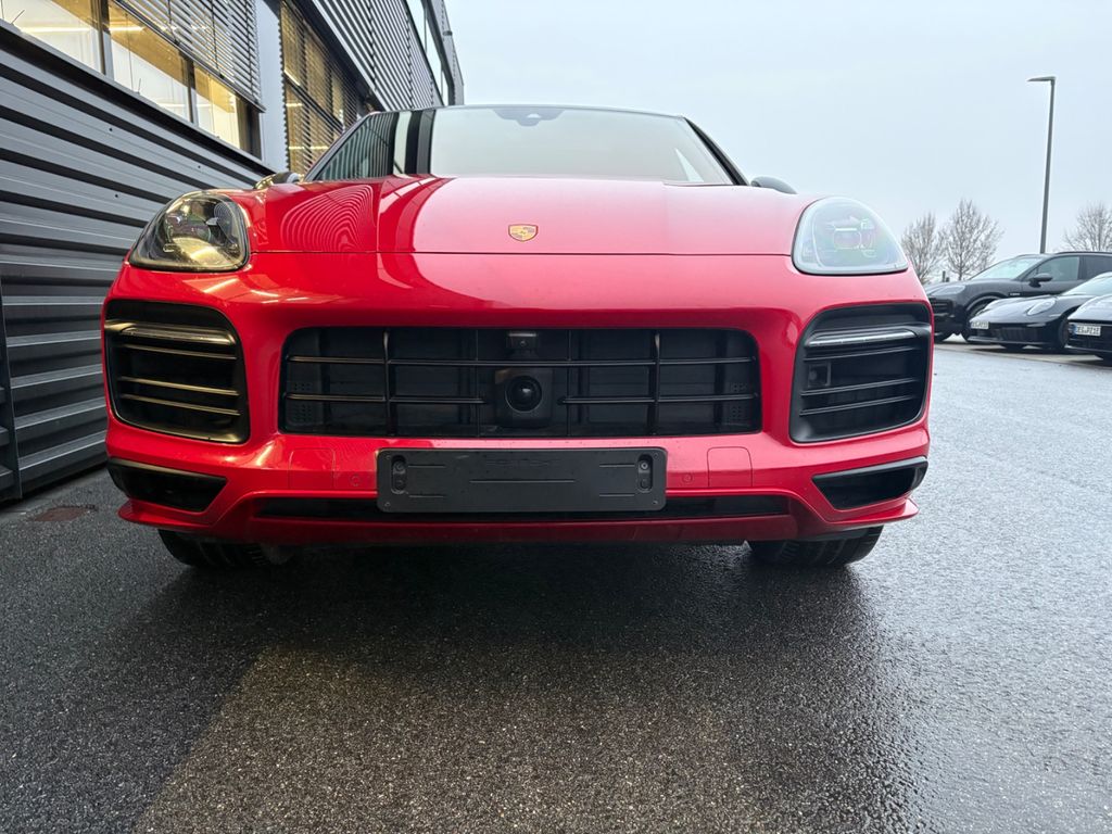 Porsche Cayenne 2022