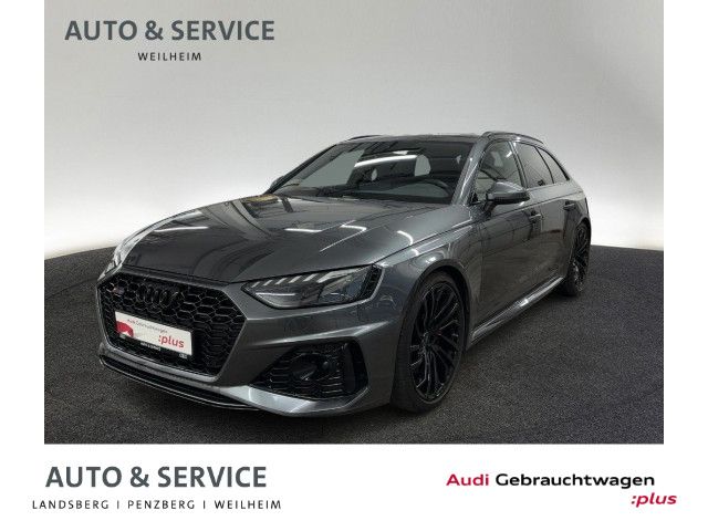 Audi RS4 2023