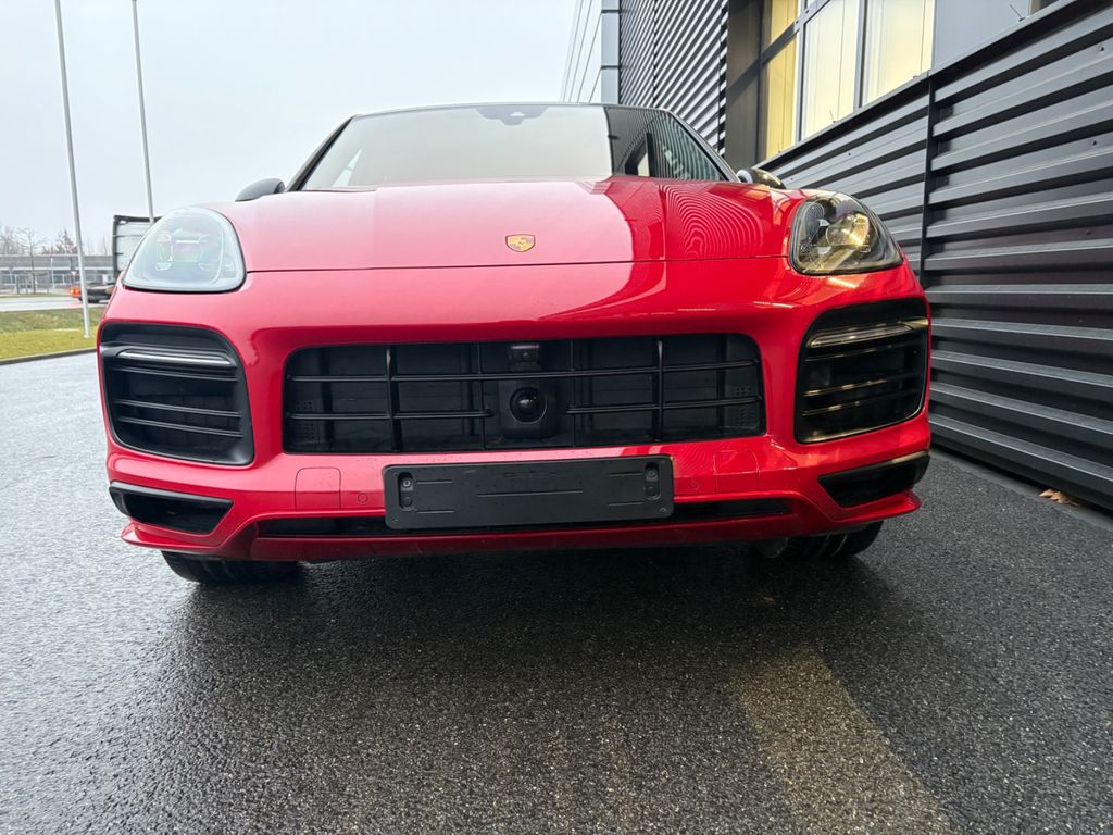 Porsche Cayenne 2022