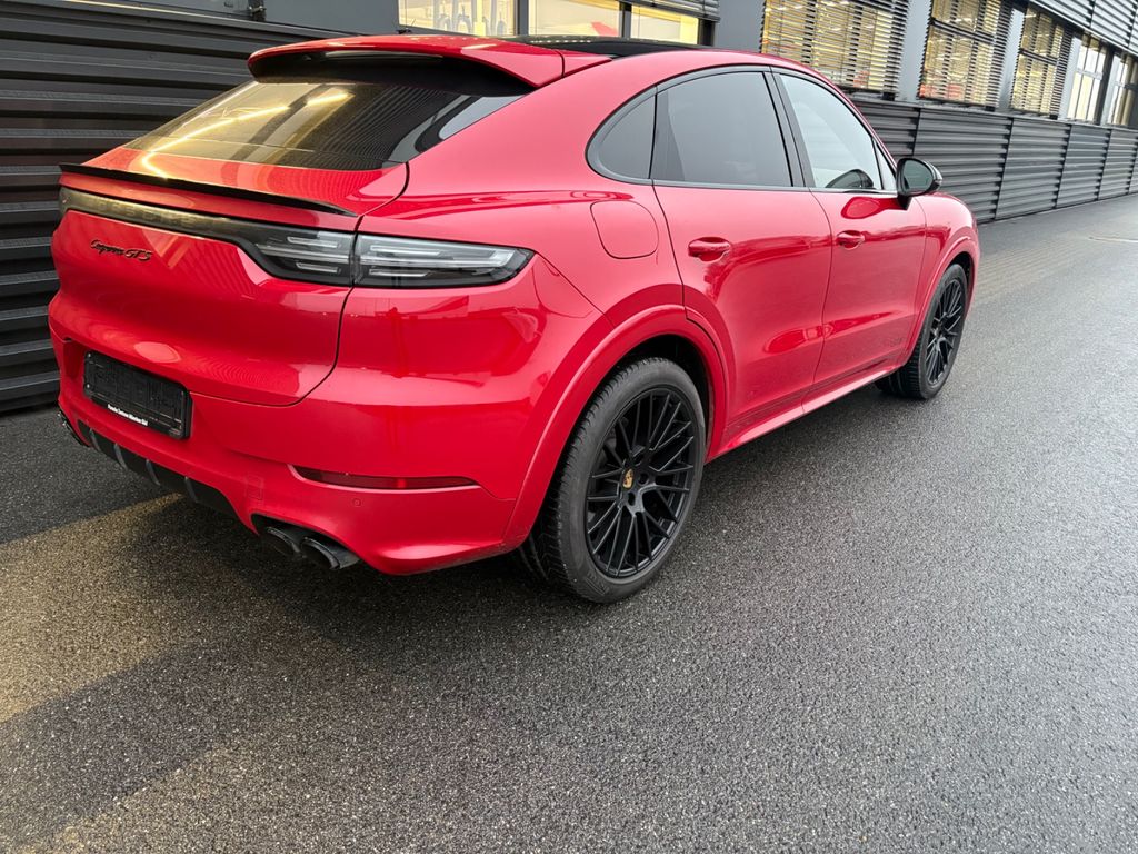 Porsche Cayenne 2022