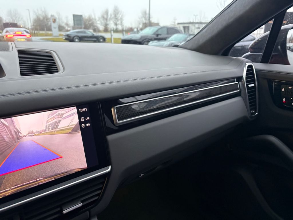 Porsche Cayenne 2022