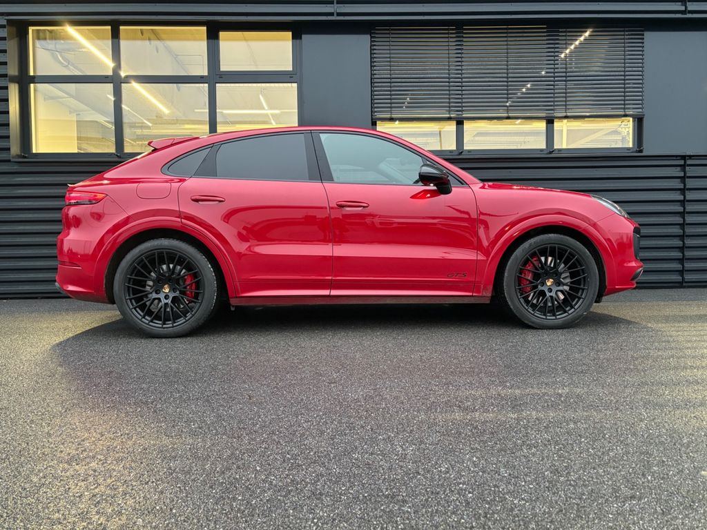 Porsche Cayenne 2022