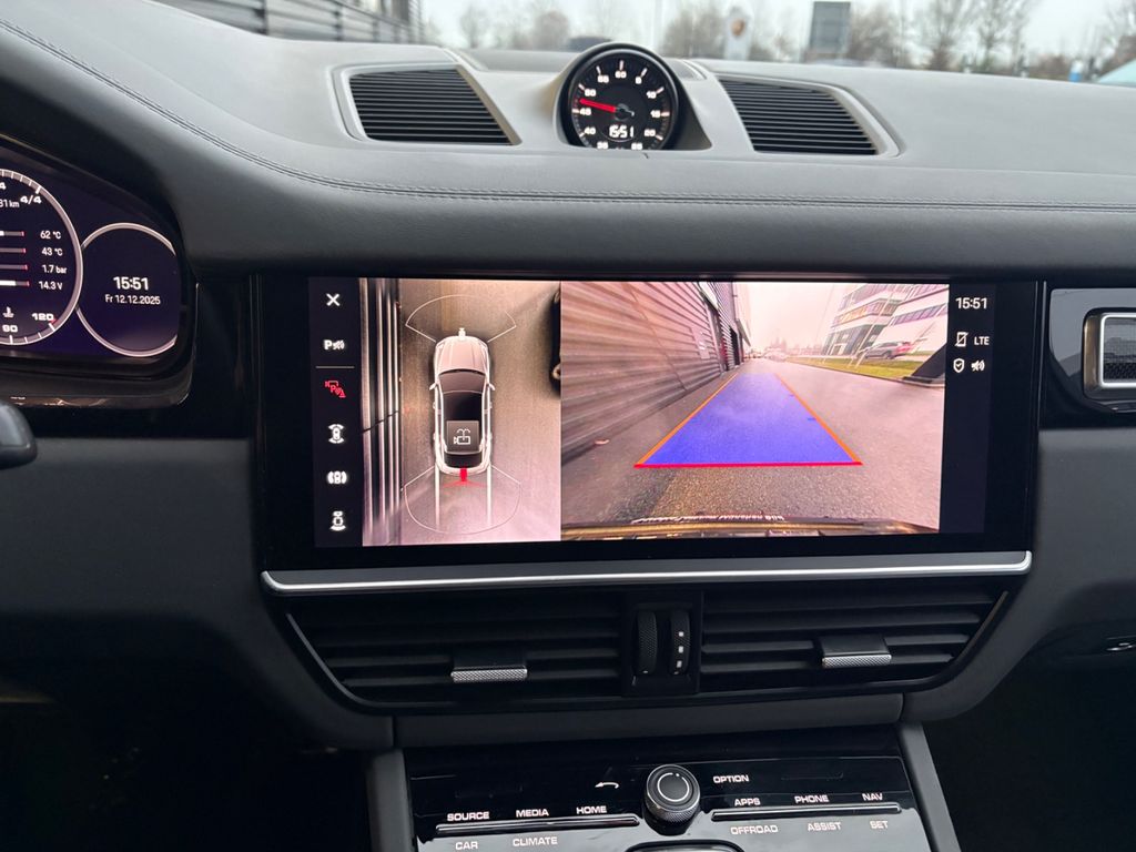 Porsche Cayenne 2022