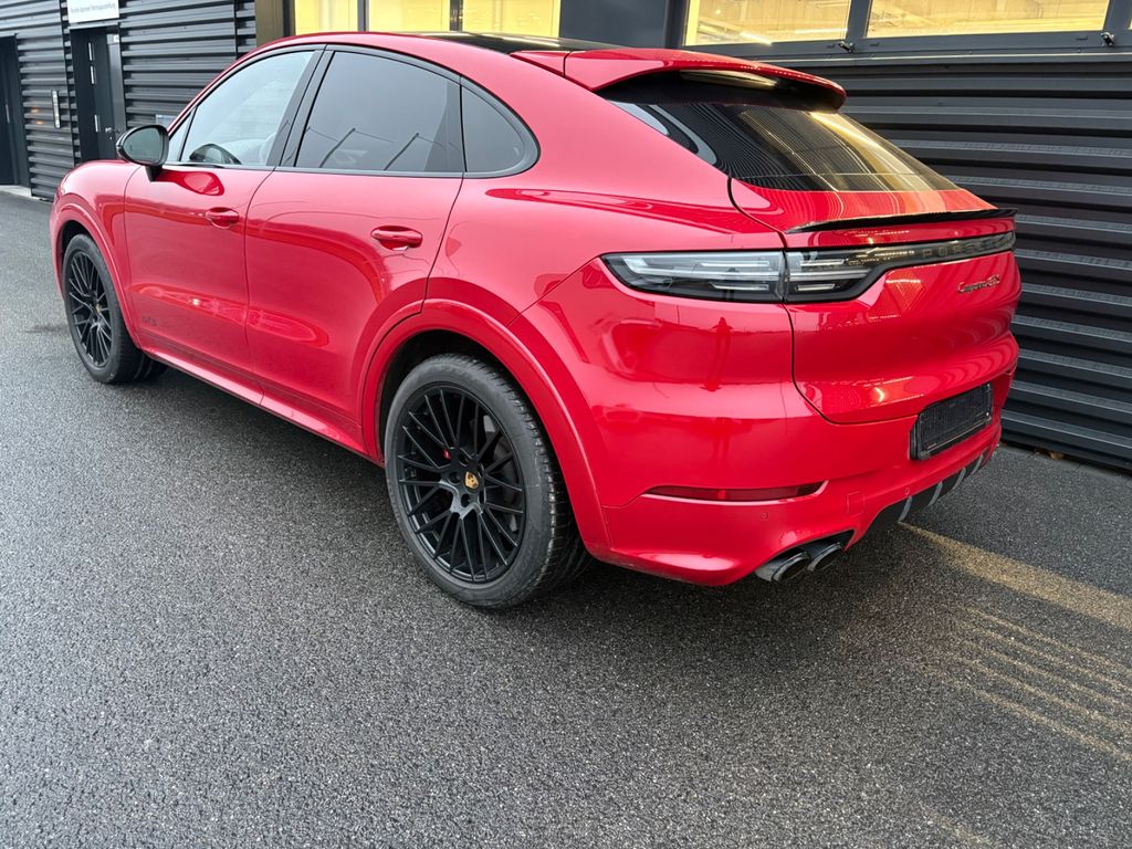 Porsche Cayenne 2022