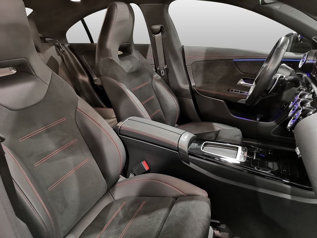 Mercedes-Benz CLA 35 AMG 2024