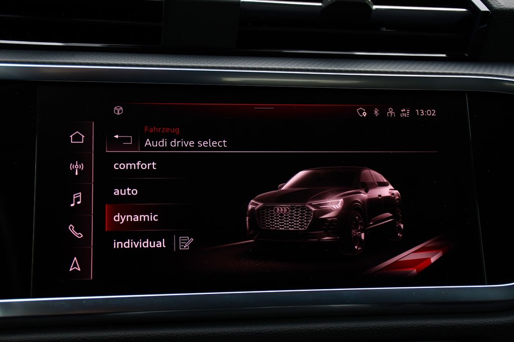 Audi Q3 2021
