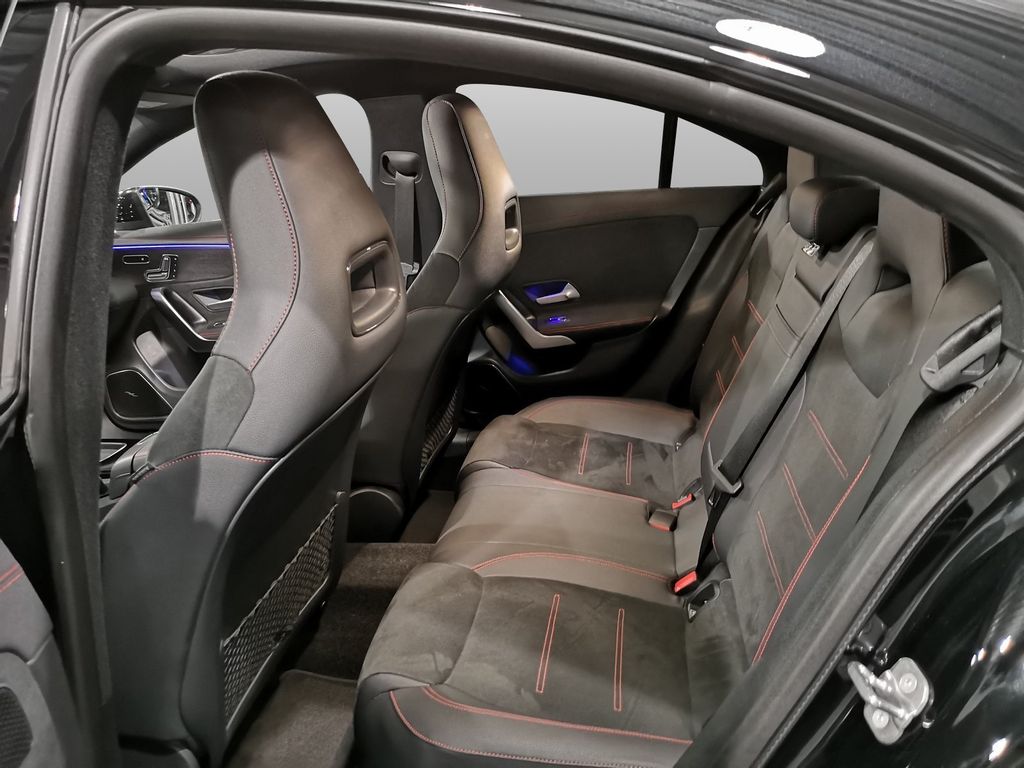 Mercedes-Benz CLA 35 AMG 2024