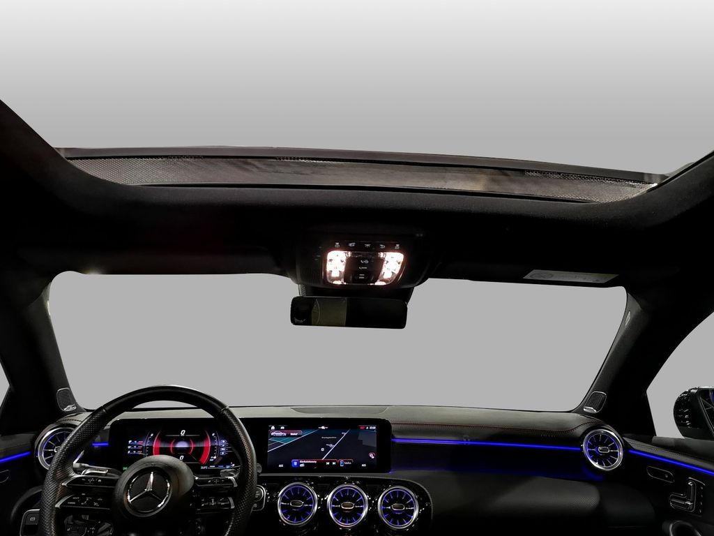 Mercedes-Benz CLA 35 AMG 2024