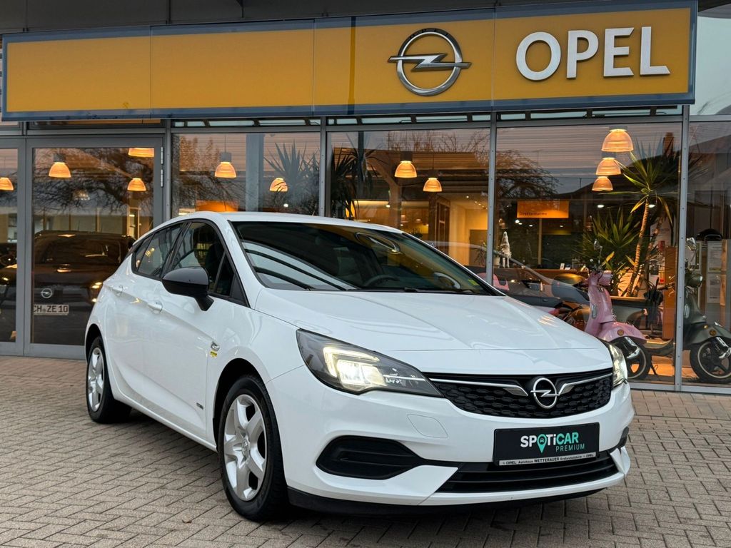 Opel Astra 2021