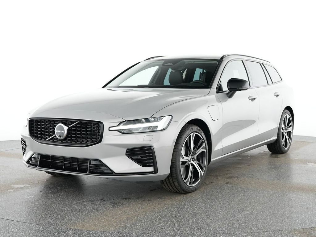 Volvo V60 2025