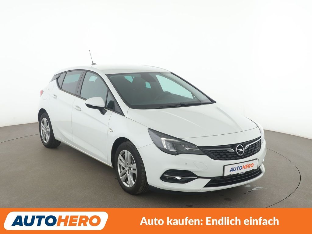 Opel Astra 2021