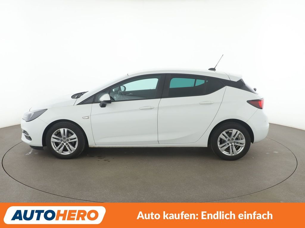 Opel Astra 2021