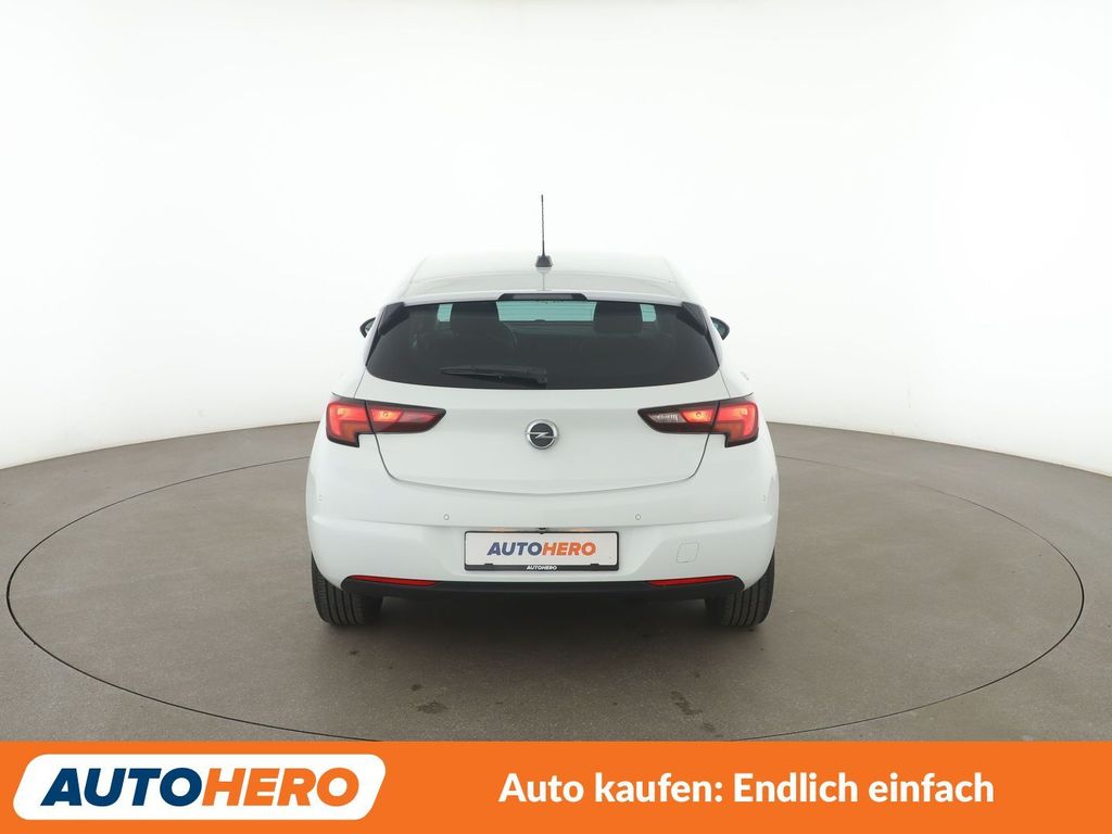 Opel Astra 2021