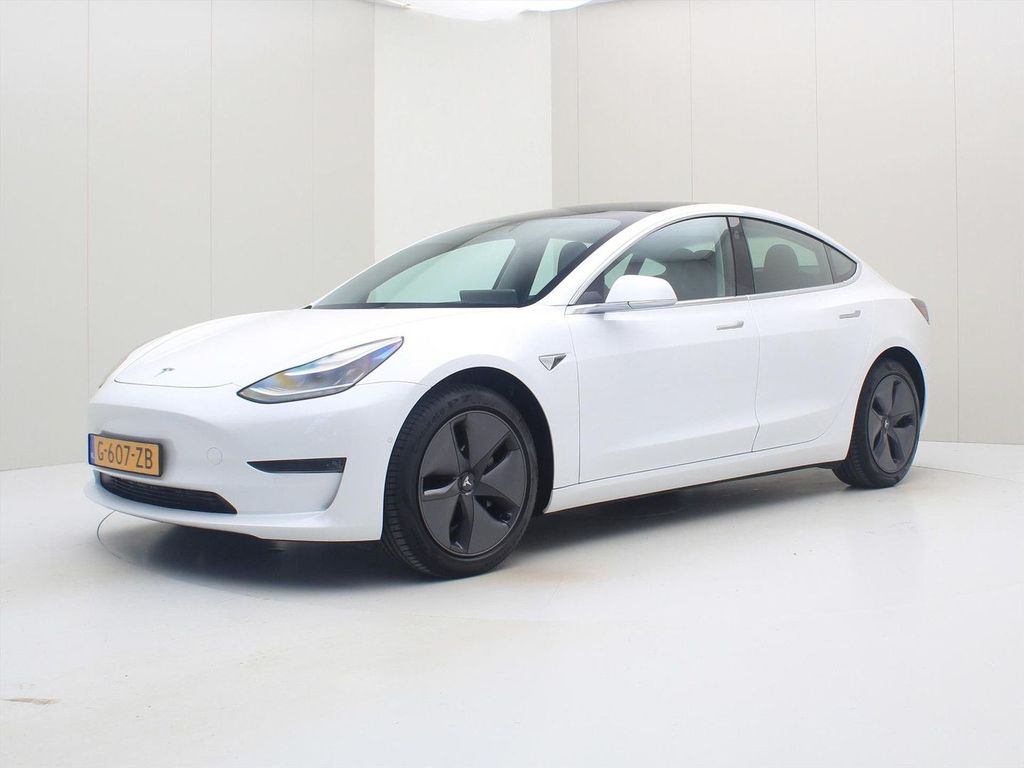 Tesla Model 3 2019