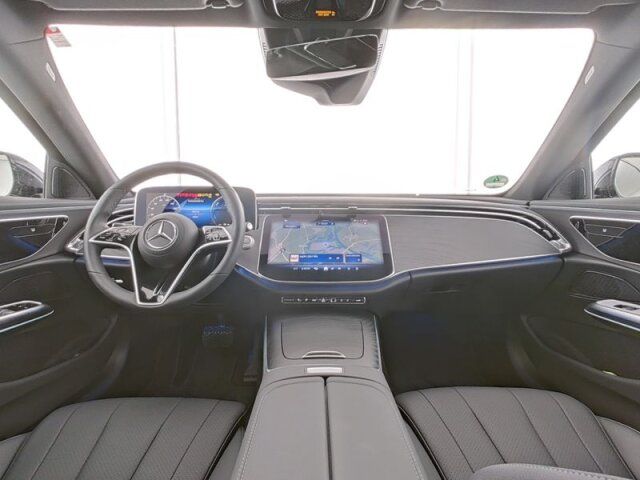 Mercedes-Benz E 300 2025