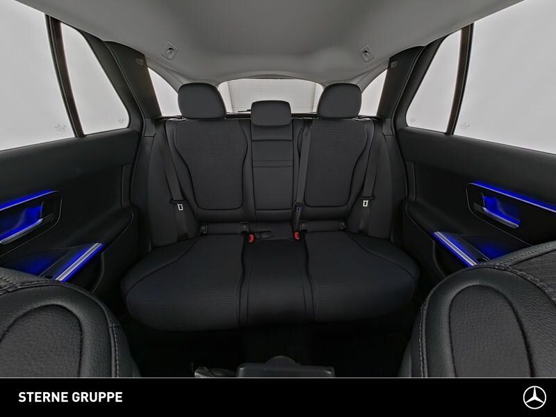 Mercedes-Benz C 200 2025