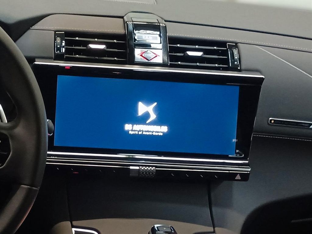 DS Automobiles DS7 (Crossback) 2024