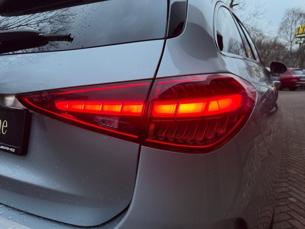 Mercedes-Benz C 220 2025