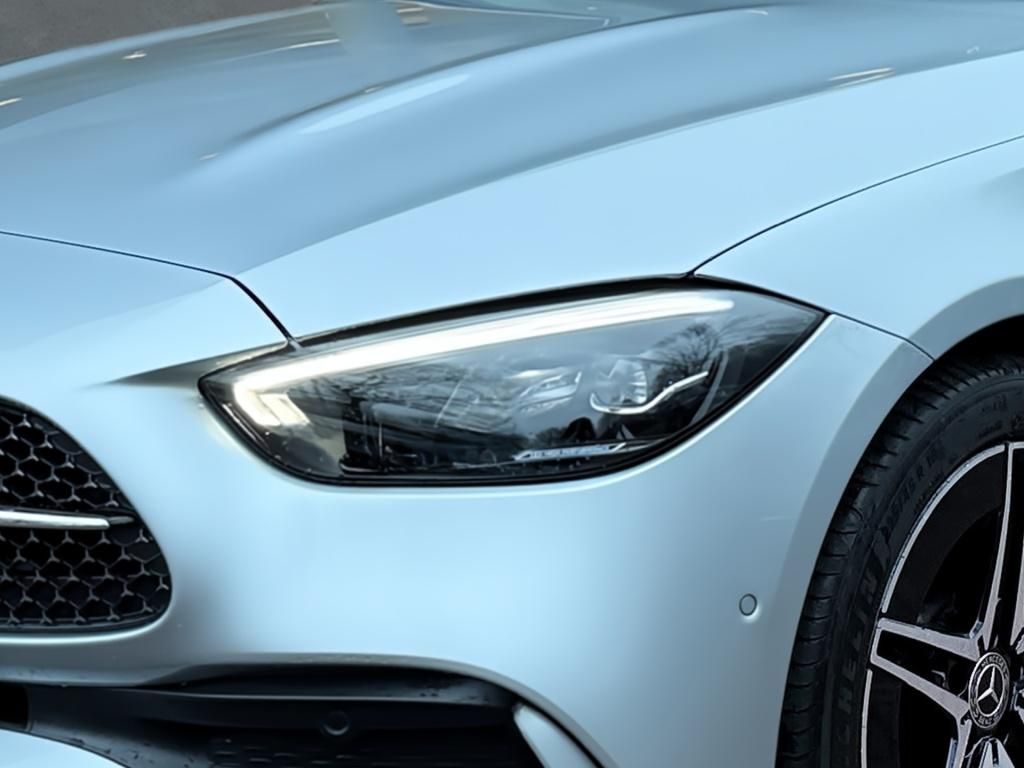 Mercedes-Benz C 220 2025