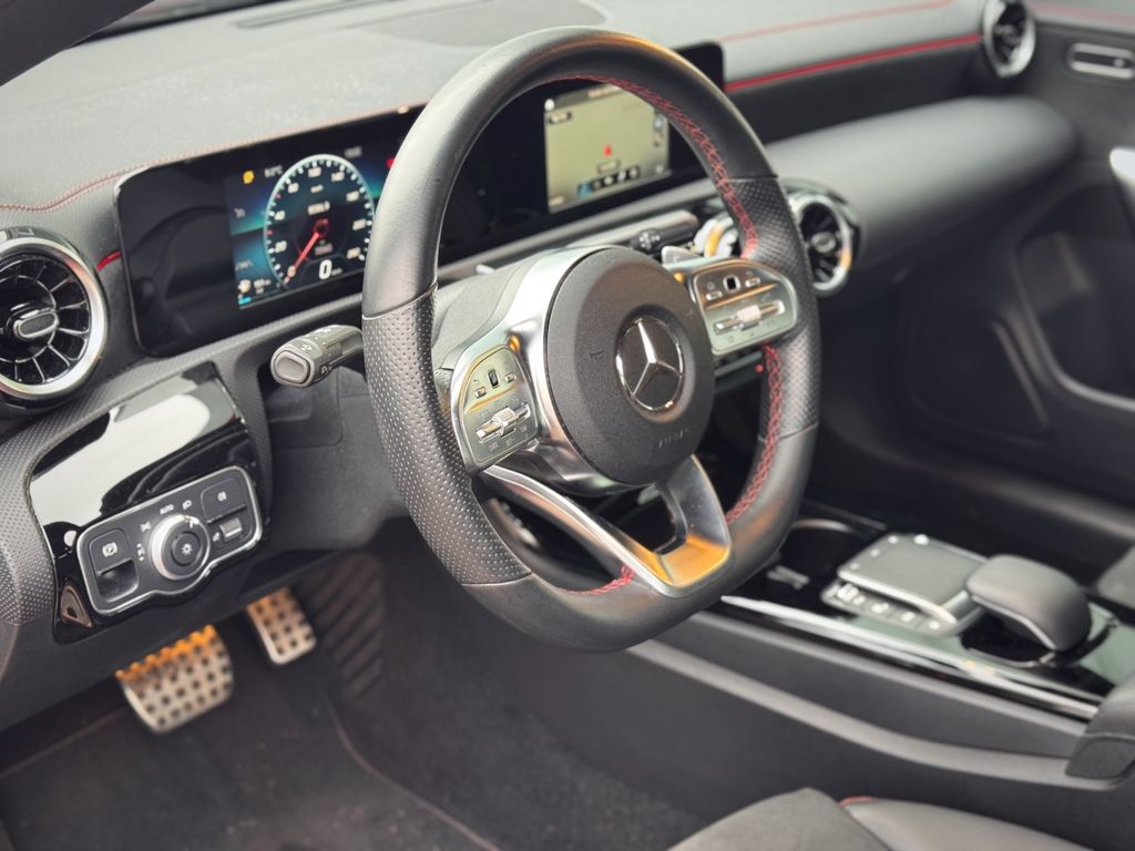 Mercedes-Benz CLA 200 2020