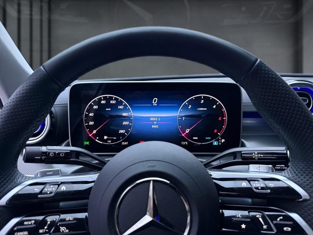 Mercedes-Benz C 220 2025