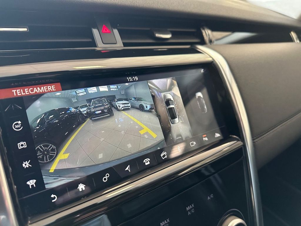 Land Rover Discovery Sport 2020