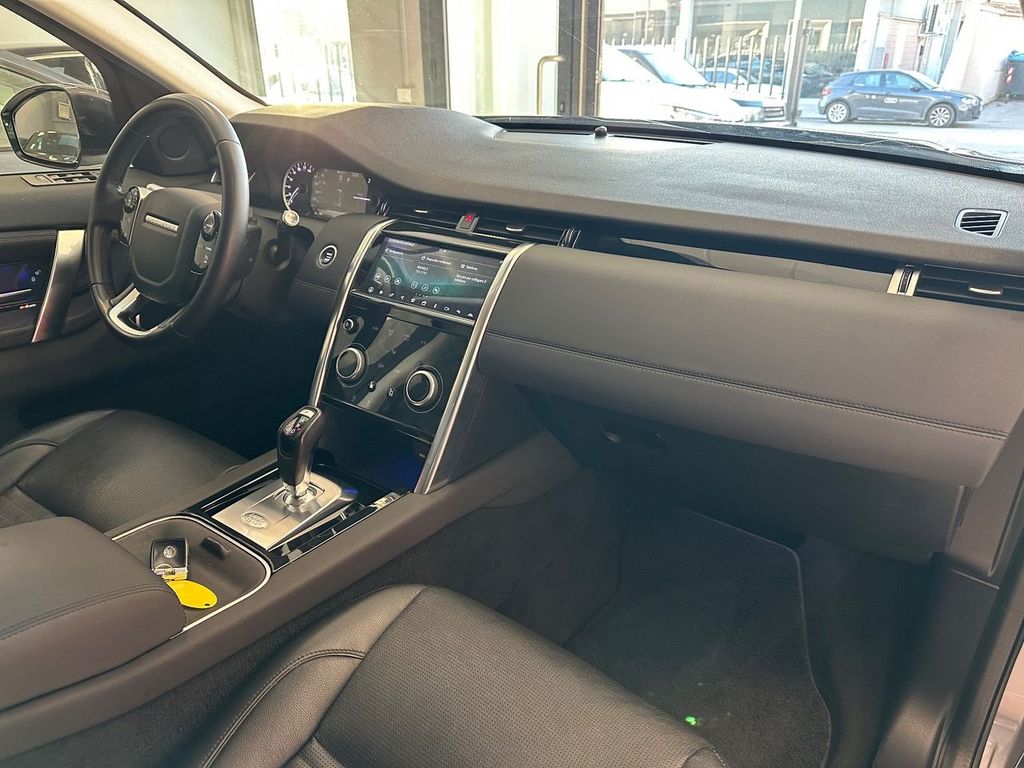 Land Rover Discovery Sport 2020