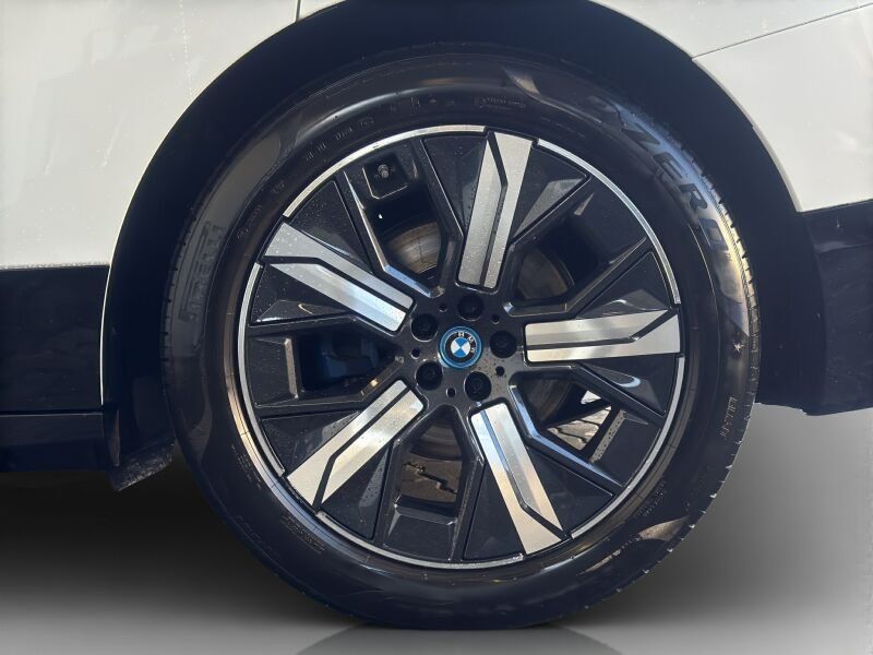 BMW iX 2022