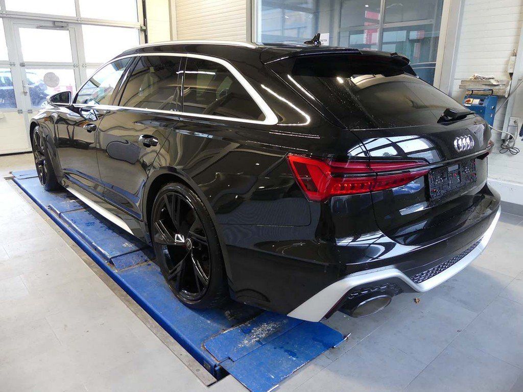 Audi RS6 2023