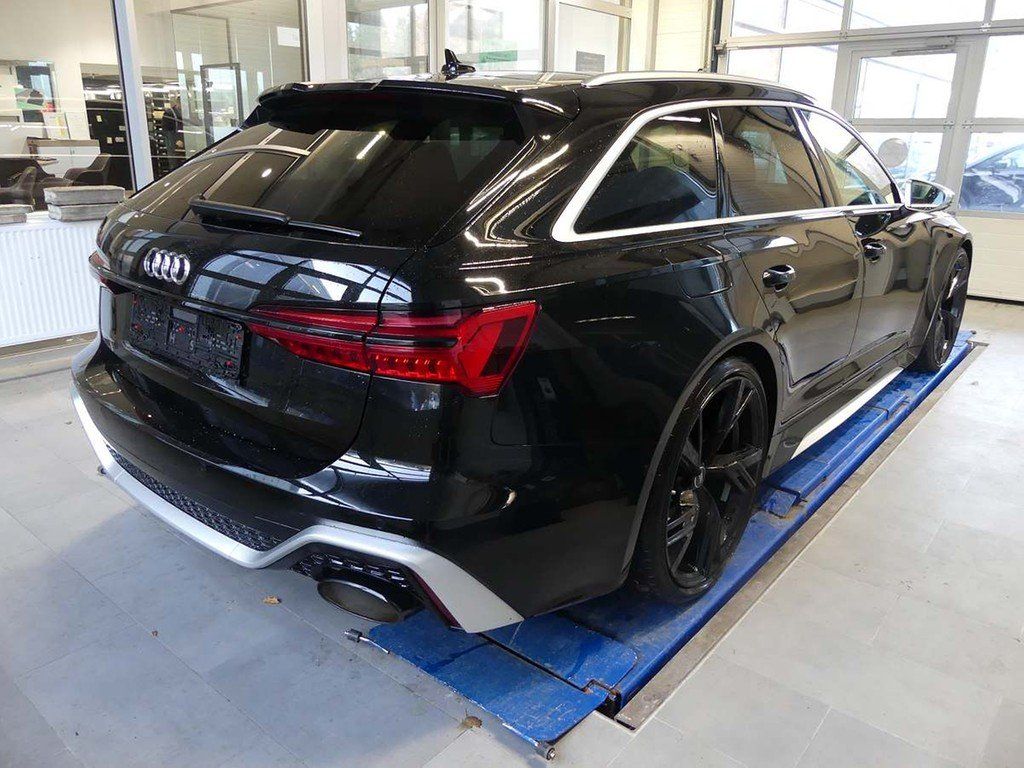 Audi RS6 2023