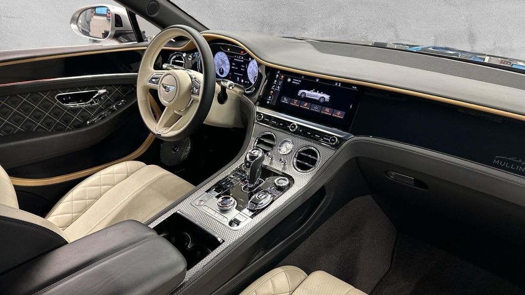 Bentley Continental GTC 2021