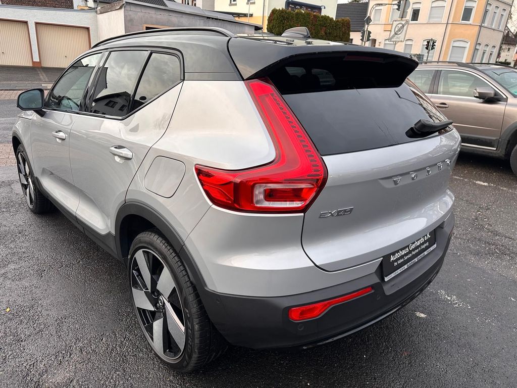 Volvo EX40 2024