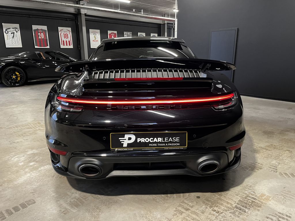 Porsche 992 2023