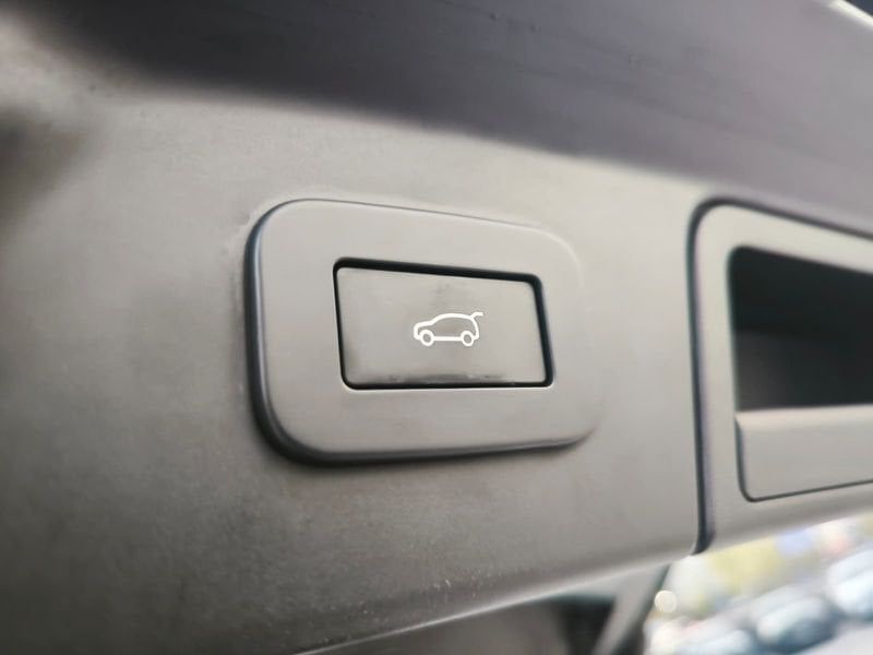 Land Rover Range Rover Velar 2023