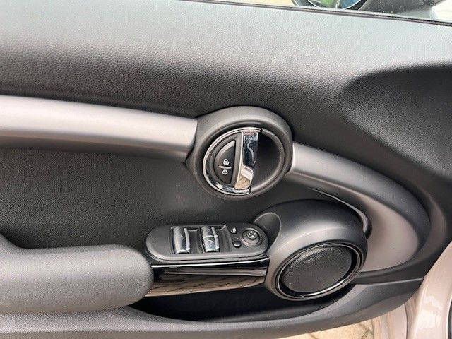 MINI Cooper S Cabrio 2023