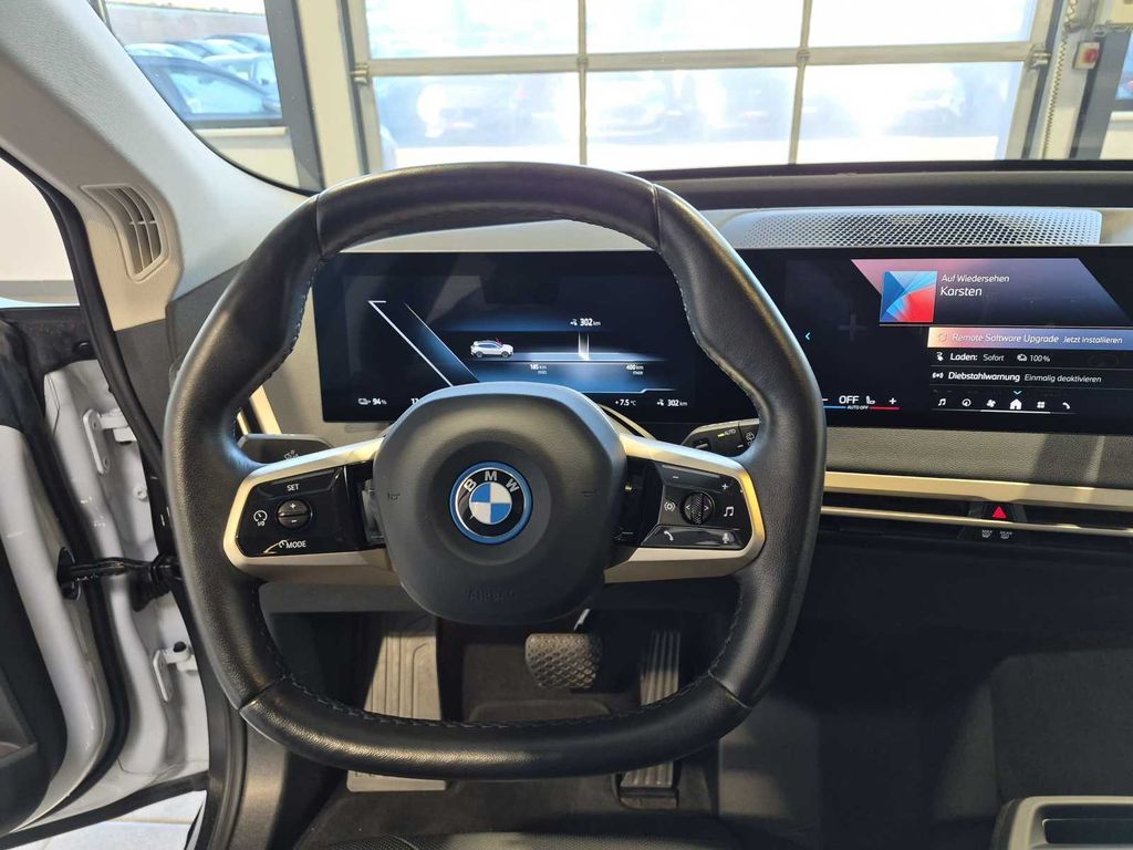 BMW iX 2023