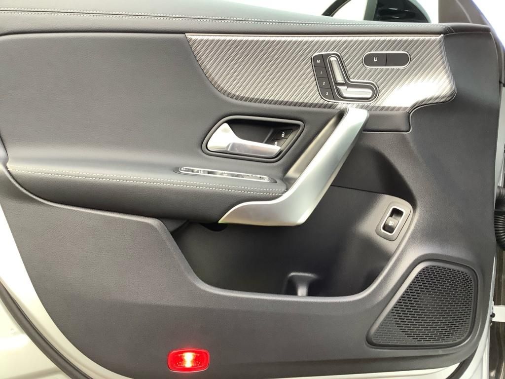 Mercedes-Benz CLA 180 Shooting Brake 2024
