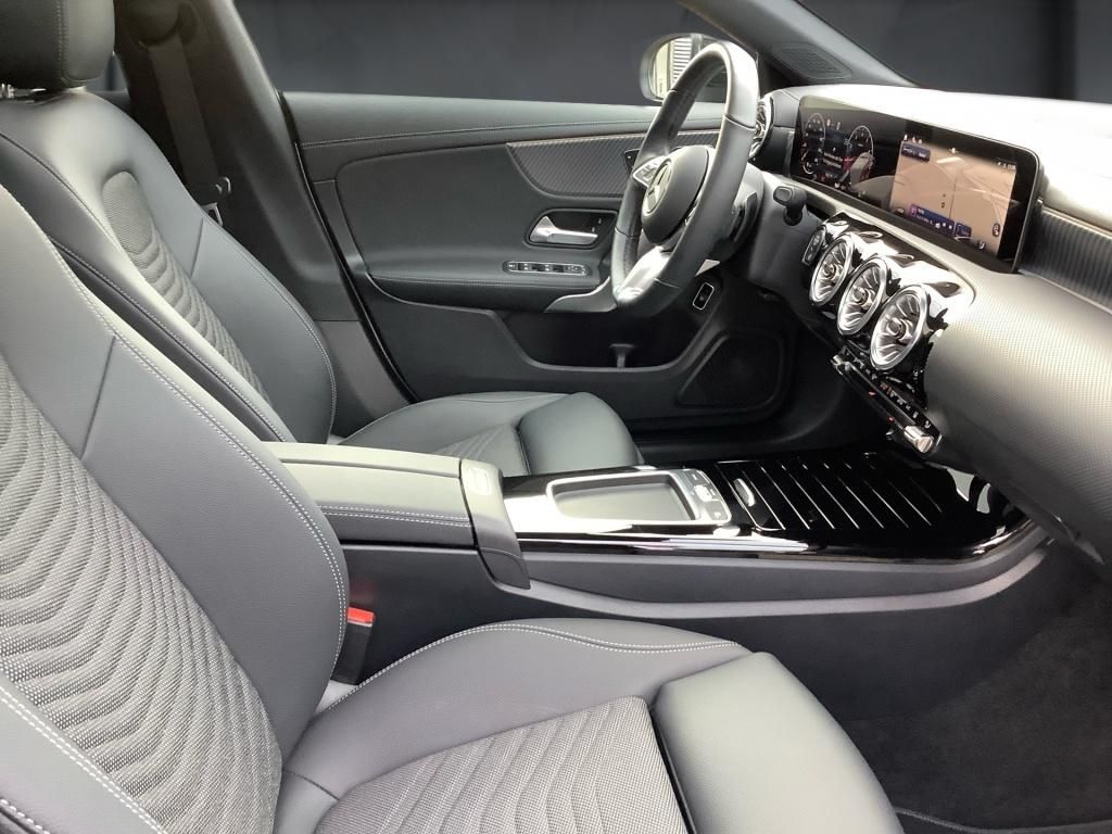 Mercedes-Benz CLA 180 Shooting Brake 2024