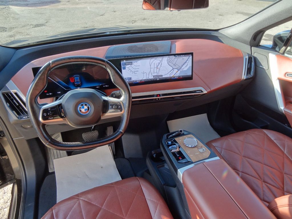 BMW iX 2021
