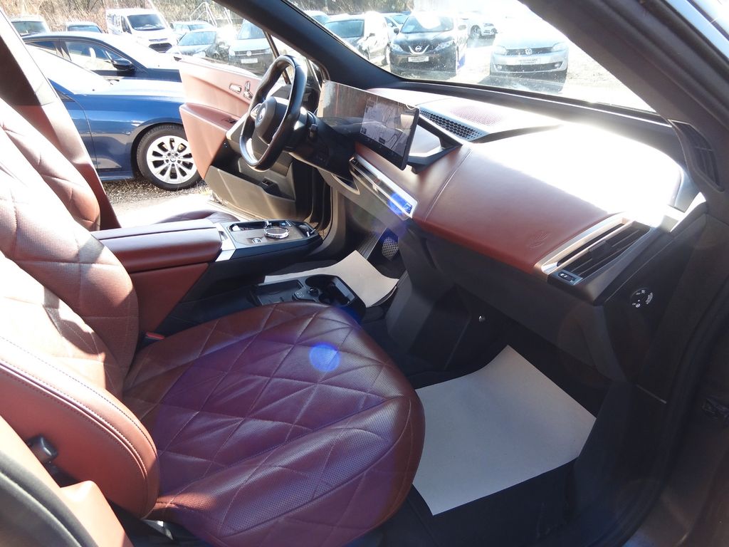 BMW iX 2021