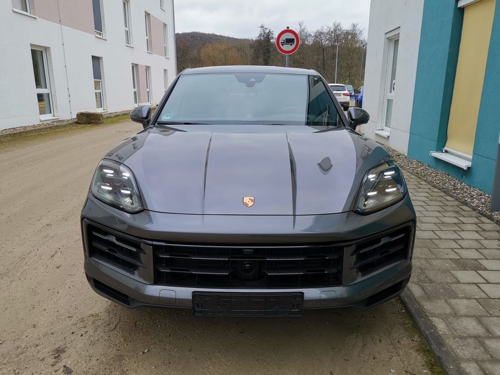 Porsche Cayenne 2025
