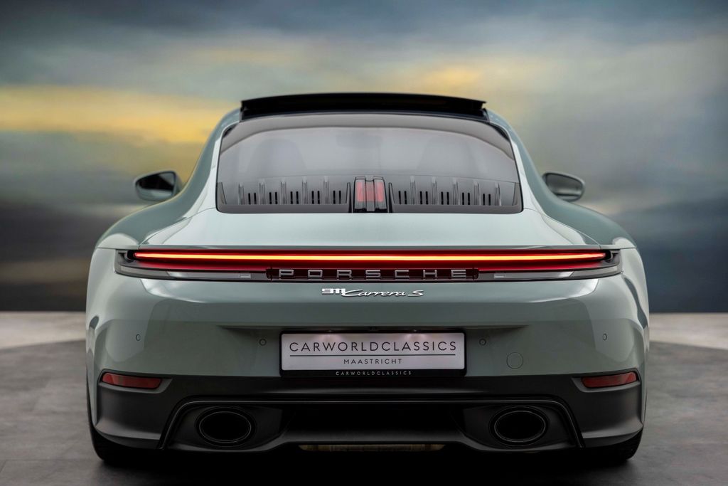 Porsche 992 2025