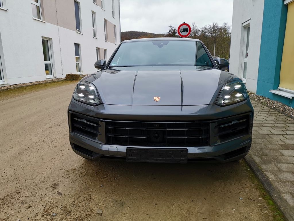 Porsche Cayenne 2025
