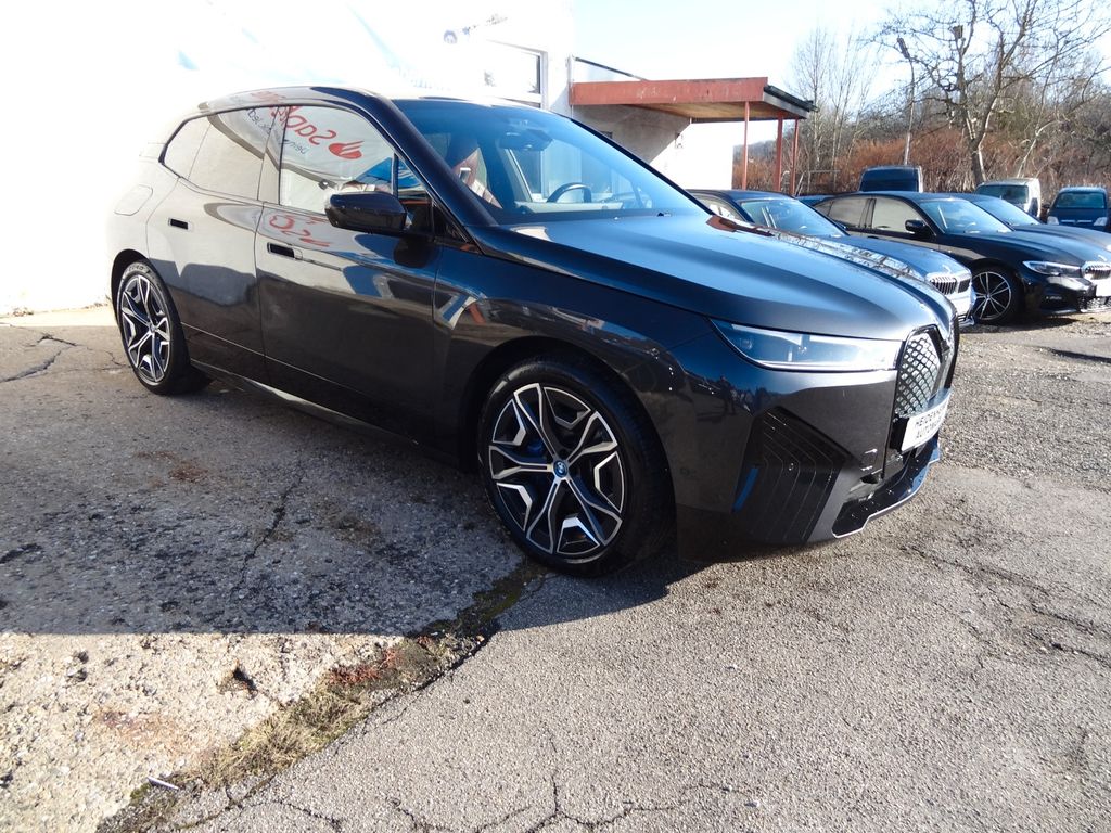 BMW iX 2021