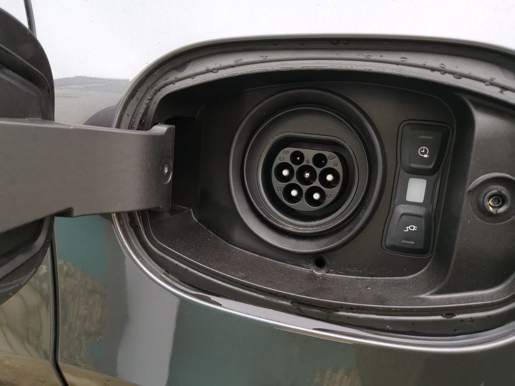 Porsche Cayenne 2025