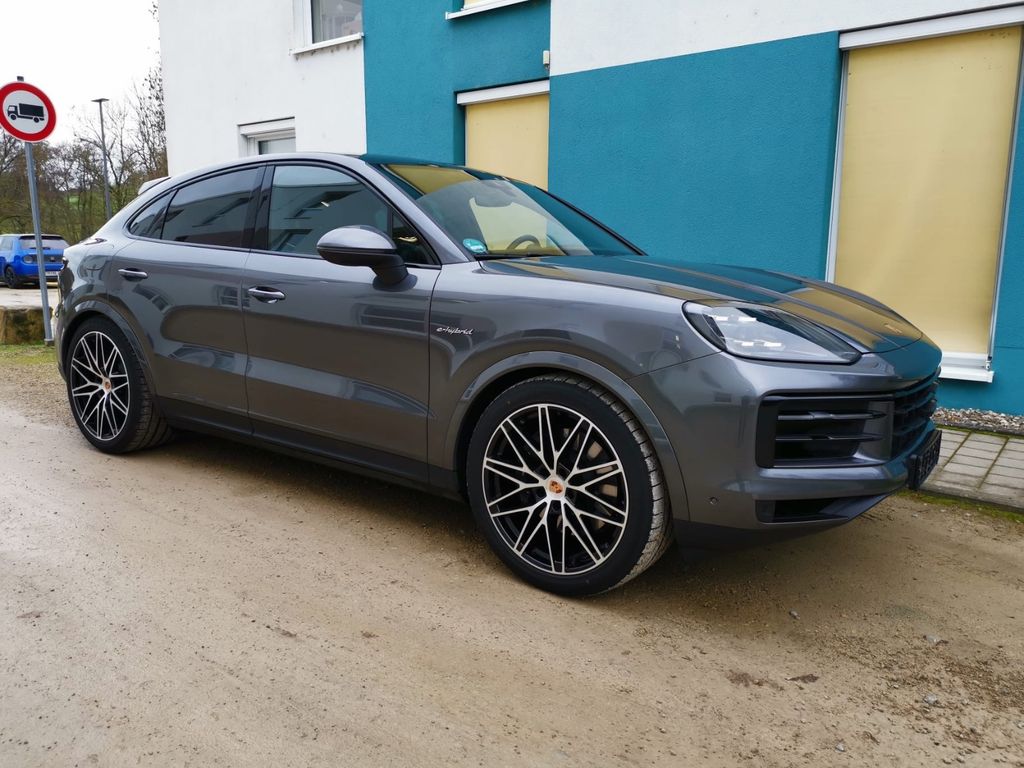 Porsche Cayenne 2025
