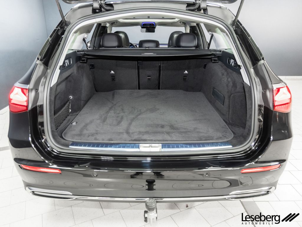 Mercedes-Benz E 200 2025